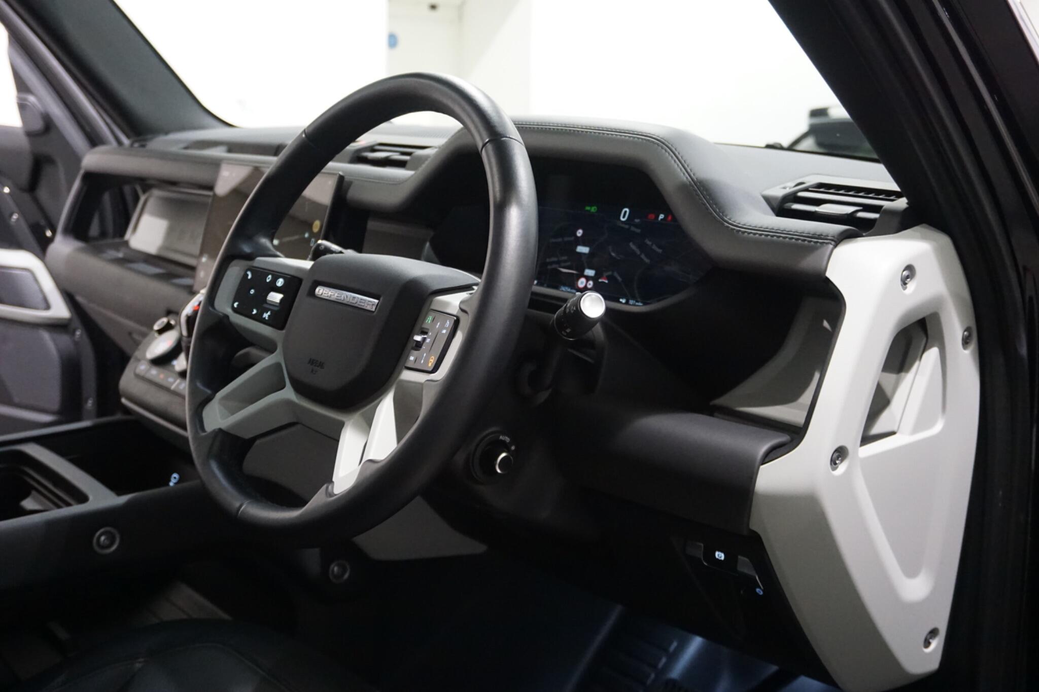 Land Rover Defender 110 3.0 D300 MHEV X-Dynamic HSE Auto 4WD Euro 6 (s/s) 5dr